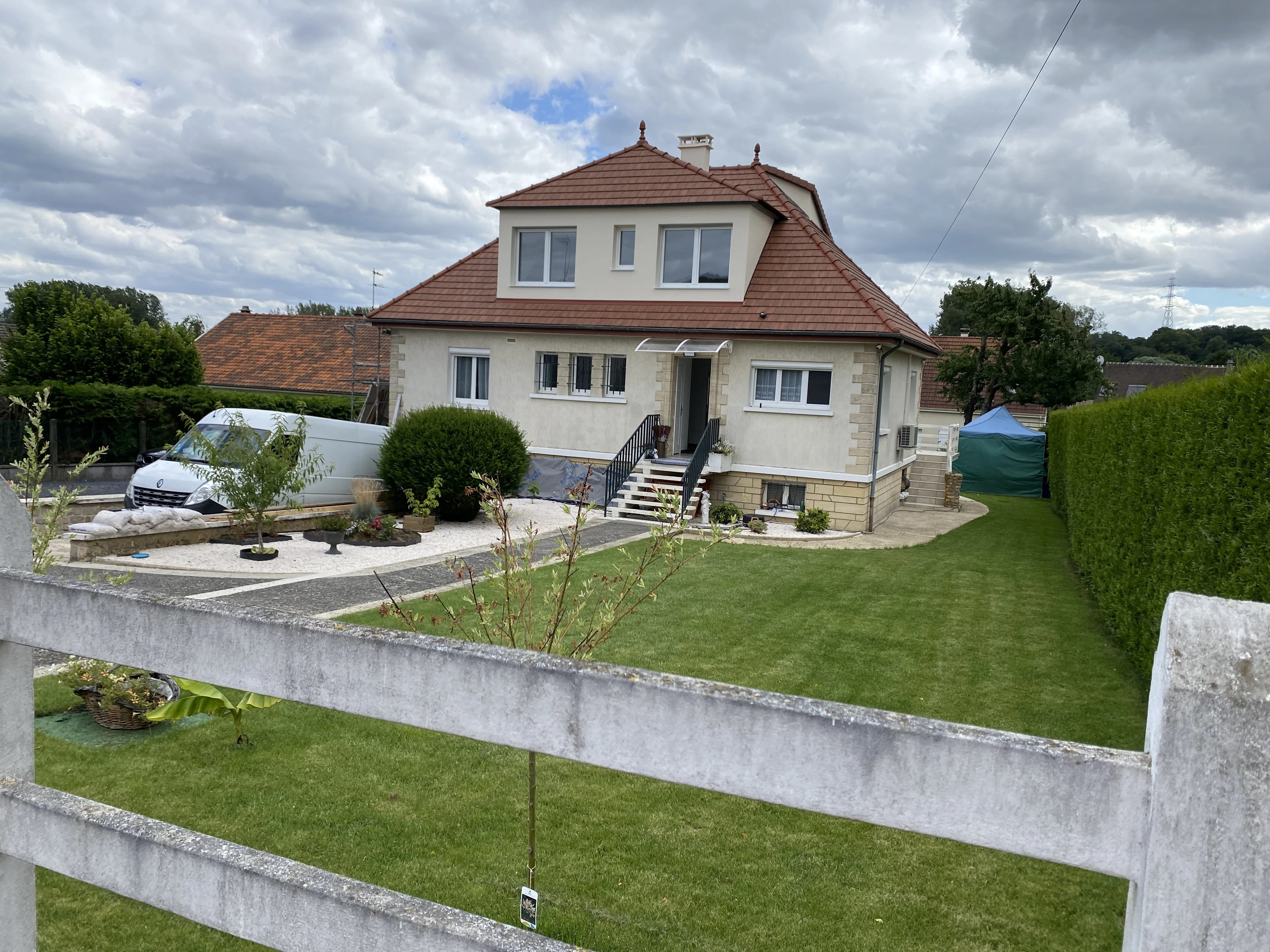maison après rénovation de toiture et charpente